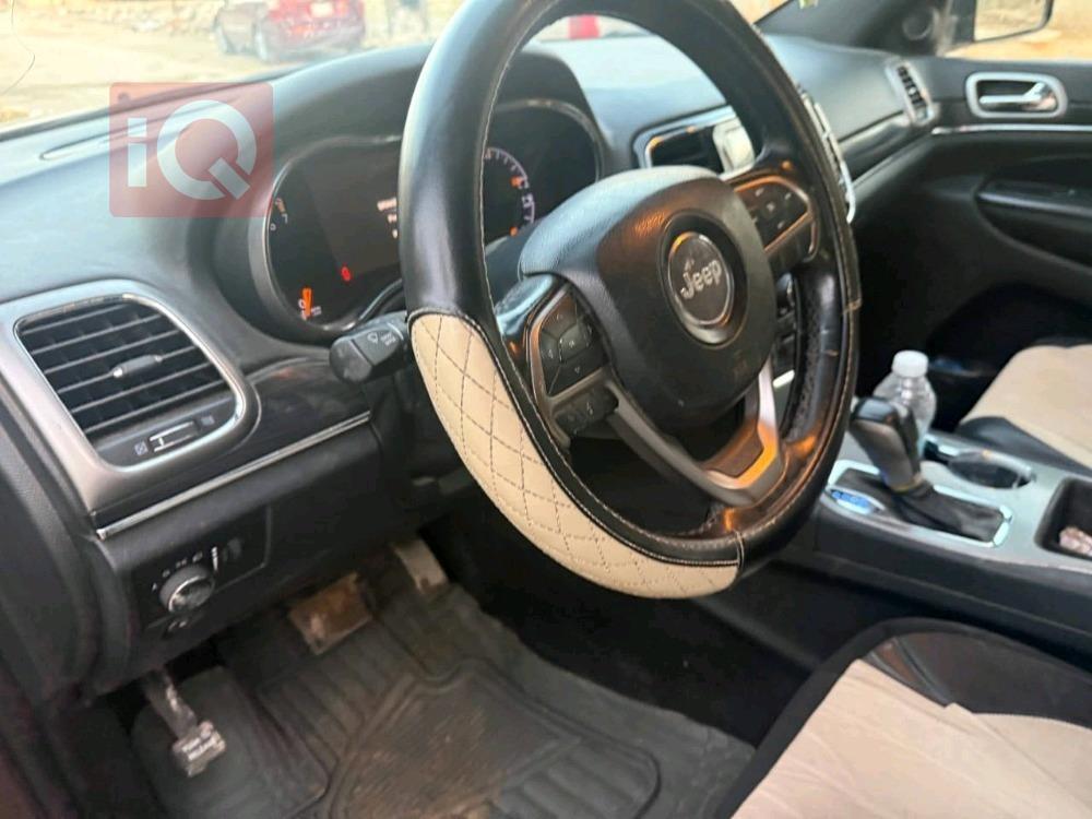 جيب جراند شيروكي